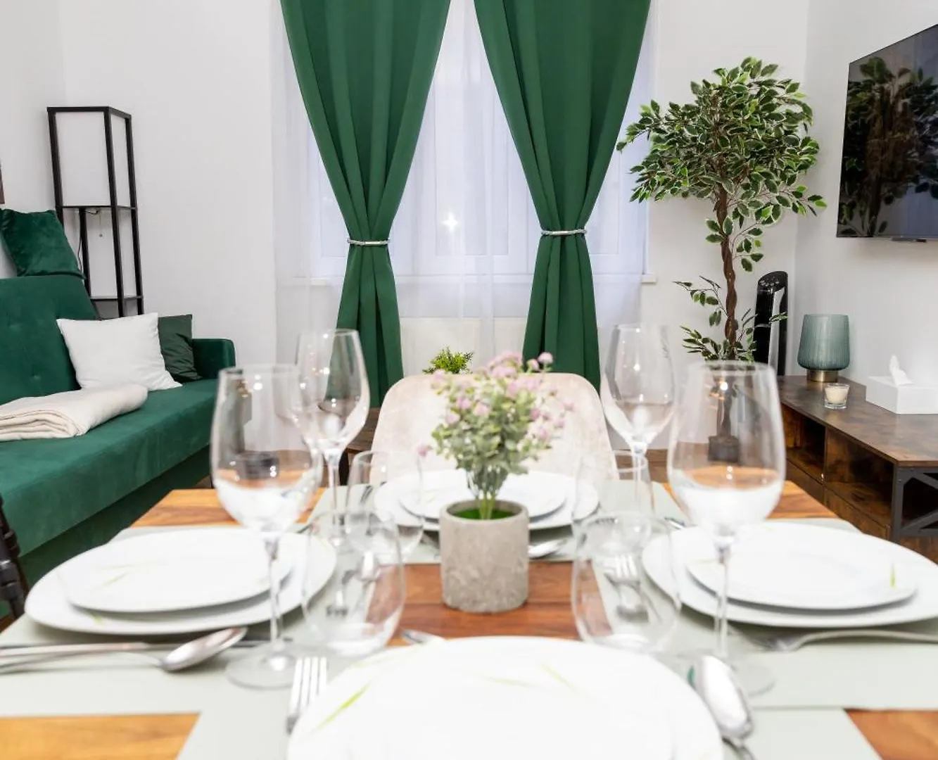 City Apartment Top Location, Quiet And Cozy Ideal To Relax Or Work ウィーン