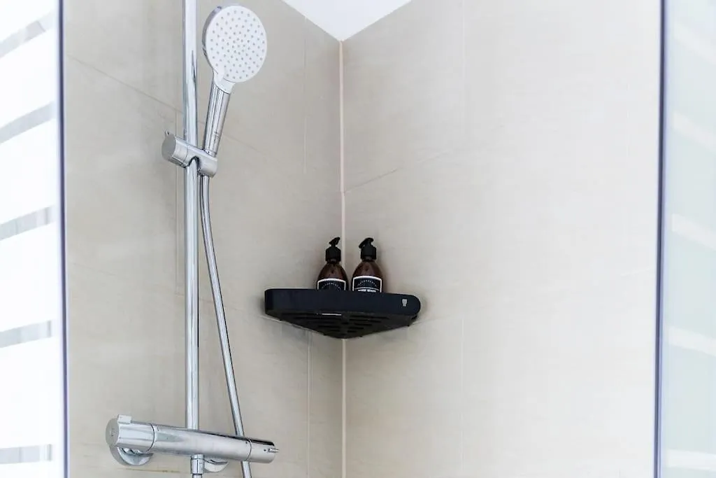 City Apartment Top Location, Quiet And Cozy Ideal To Relax Or Work ウィーン